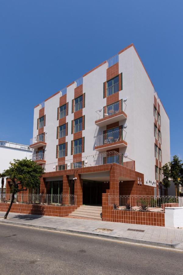 Terra Aurea Aparthotel Salou Exteriör bild
