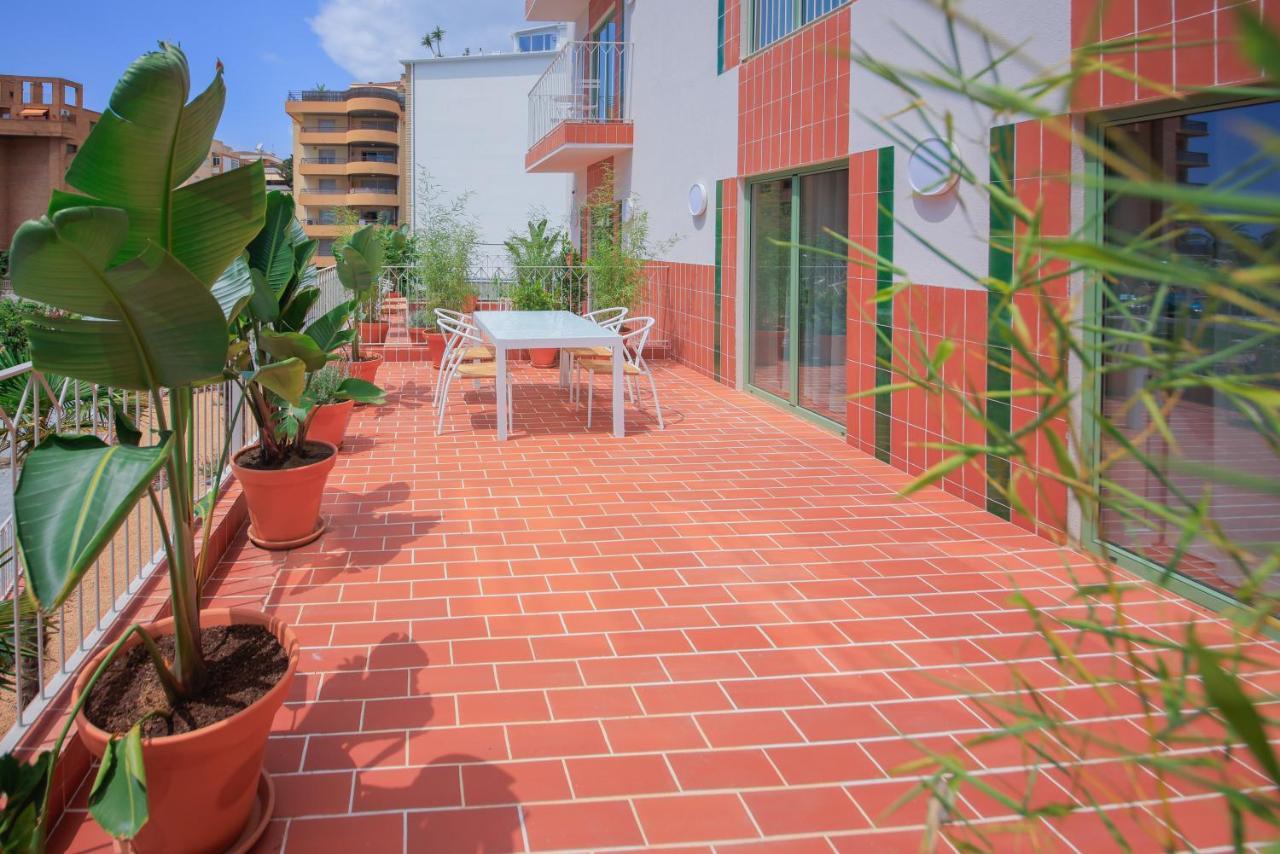Terra Aurea Aparthotel Salou Exteriör bild