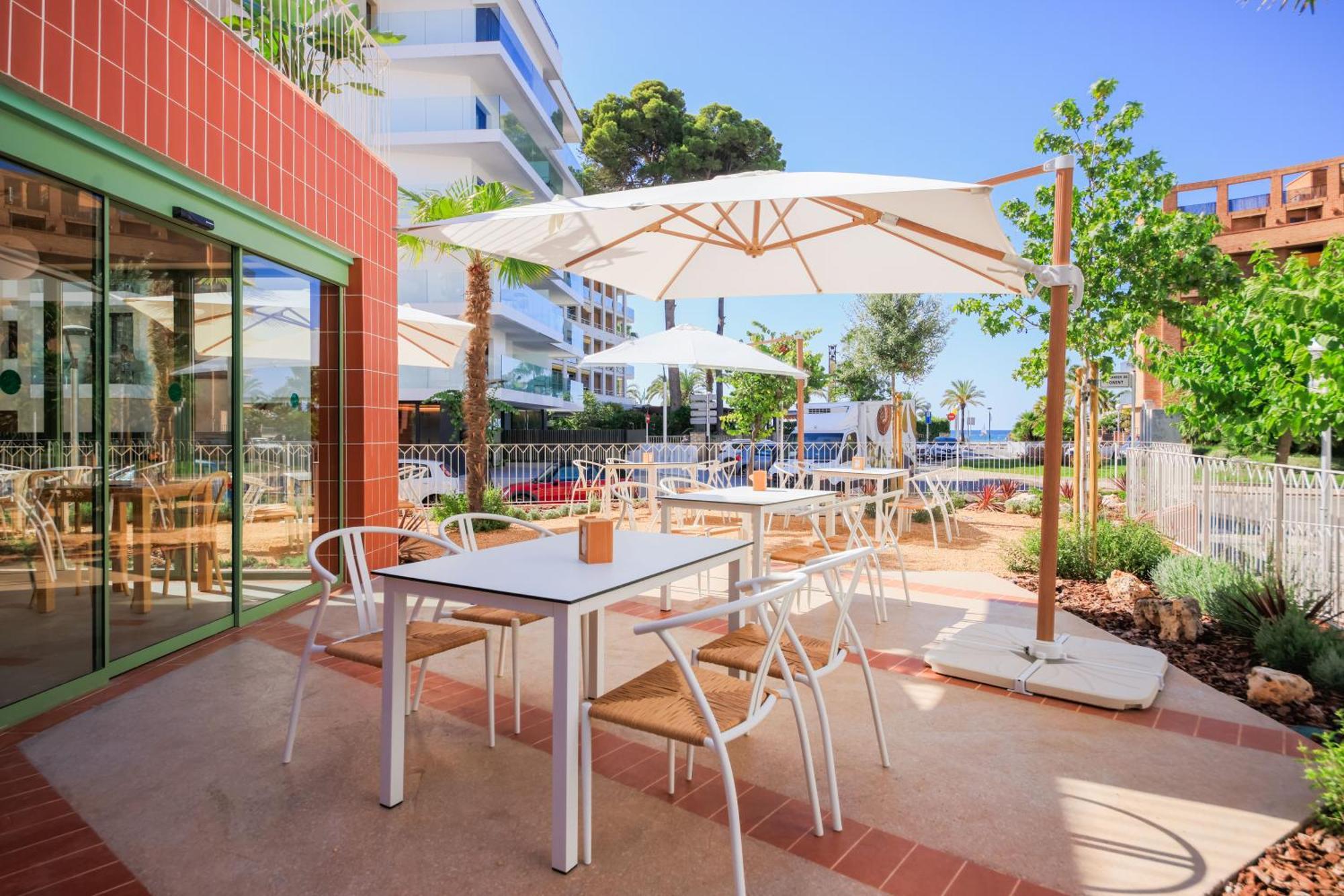 Terra Aurea Aparthotel Salou Exteriör bild