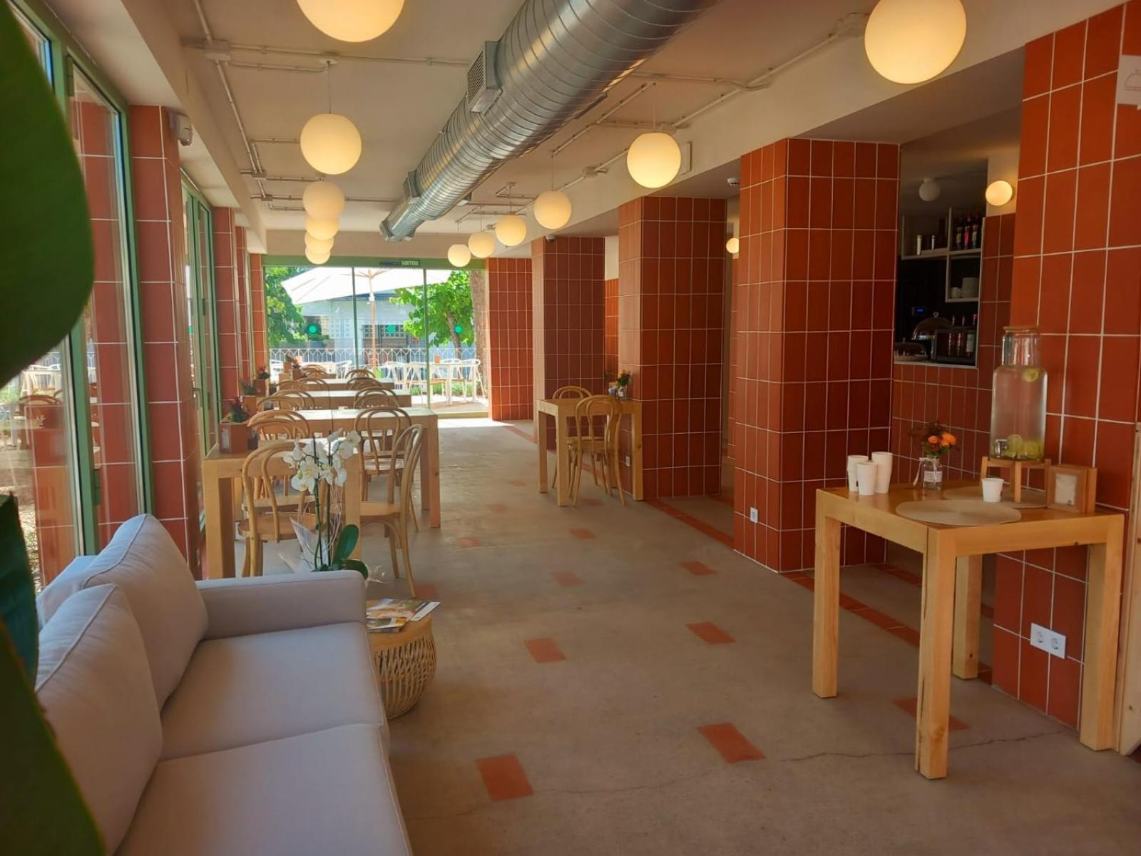 Terra Aurea Aparthotel Salou Exteriör bild